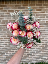 Load image into Gallery viewer, Valentine 1/2 Dozen Roses